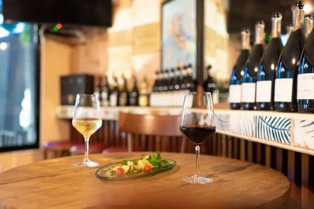 Ellas wine bar vin